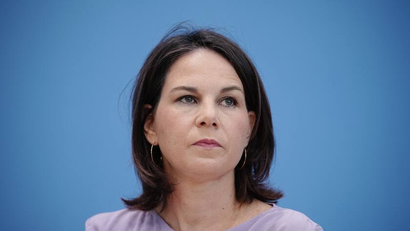 Annalena Baerbock ist gegenüber China kritischer eingestellt als der deutsche Bundeskanzler.