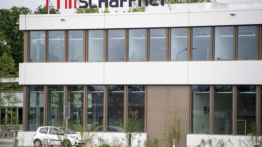 Sicht auf das Firmengebaeude der Schaffner Gruppe die in der Elektrotechnik taetig ist, am Donnerstag, 30. April 2020, in Luterbach.(KEYSTONE/Peter Schneider)