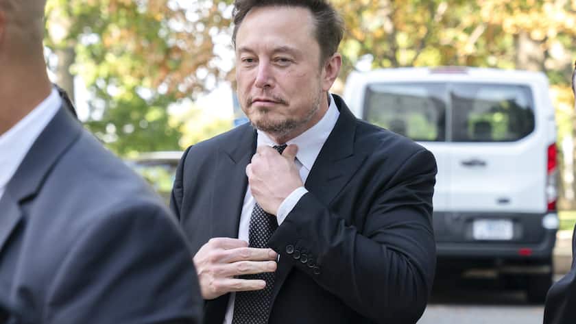 Elon Musk kaufte Twitter letztes Jahr für 44 Milliarden Dollar.