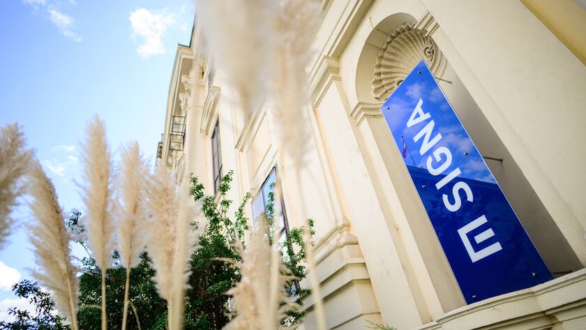 Die Signa-Gruppe steckt seit in der Krise.