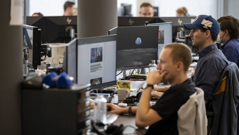 Der CH Media Newsroom am Standort Leonardo, fotografiert am Mittwoch, 6. April 2022 in Oerlikon. (KEYSTONE/Christian Beutler)