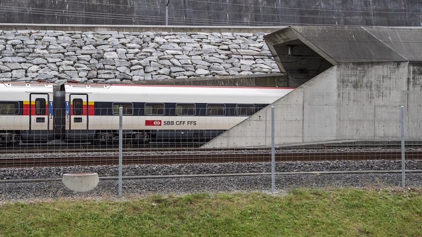 Gotthard-Basistunnel: Die SBB hätten in den letzten Jahrzehnten zu wenig in Innovation investiert, kritisieren Politiker.