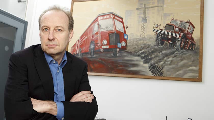 Yves Bouvier in seinem Büro: Der Kunsthändler legte einen jahrelangen Rechtstreit vergangene Woche bei.