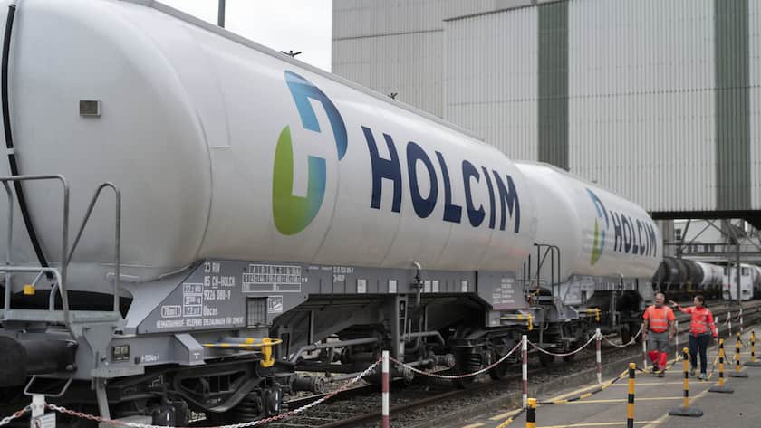 Das steckt hinter dem jüngsten Schachzug von Holcim Holcim-Transportwaggon vor der Holcim Zementwerk Siggenthal, fotografiert am Montag, 3. Juli 2023 in Wuerenlingen.