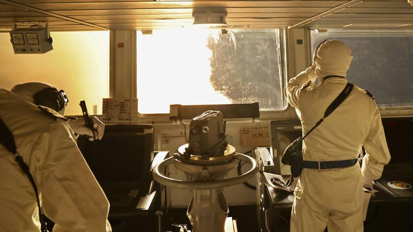 Dieses Foto des britischen Verteidigungsministeriums zeigt den Abschuss von Raketen auf Ziele in Jemen.