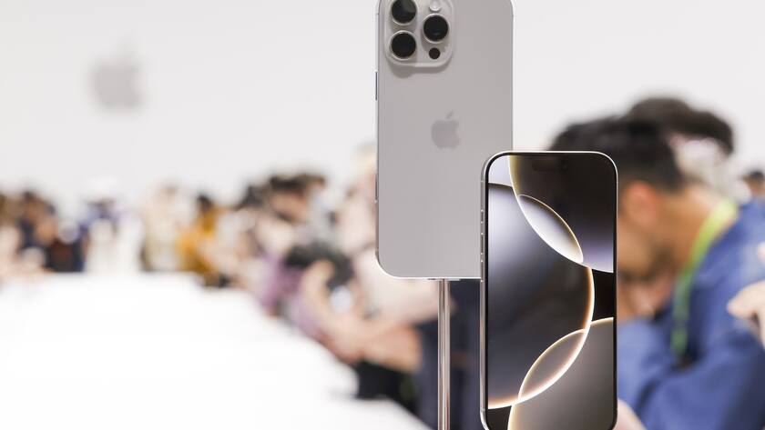 epa11595184 A display of the new Apple iPhone 16 models at Apple's 'Glowtime' product launch event on the campus of Apple Park in Cupertino, California, USA, 09 September 2024. The company introduced new iPhone models, the new Apple Watch Series 10, as well as new AirPods. EPA/PETER DASILVA