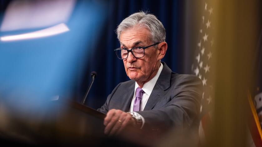 epa11513501 US Federal Reserve Board Chairman Jerome Powell speaks to reporters after the Fed once again refrained from raising interest rates following its two-day conference at the Federal Reserve in Washington, DC, USA, 31 July 2024. Policymakers are widely expected to begin cutting interest rates later in 2024. EPA/JIM LO SCALZO