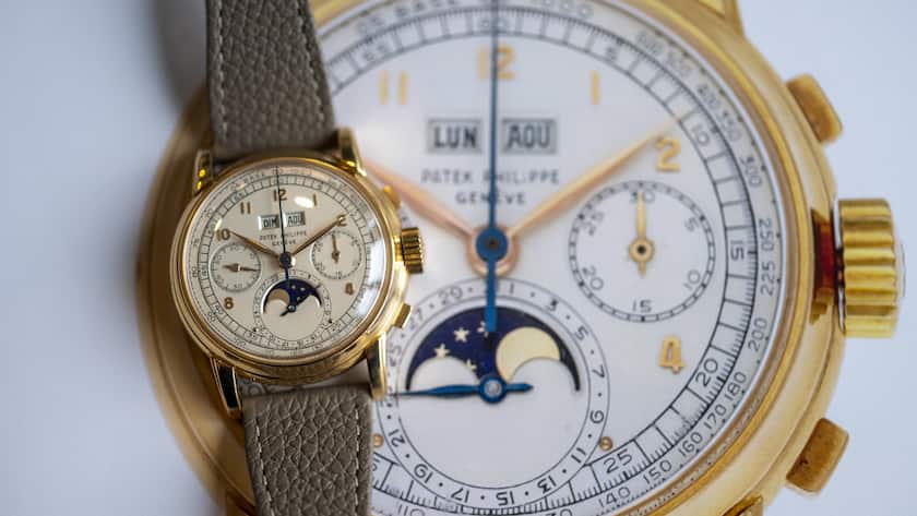 A Patek Philippe "First Series", Reference 2499, a pink gold perpetual calendar chronograph wristwatch with moon phases and case by Wenger, made in 1950 is photographed, during a preview at Sotheby's in Geneva, Switzerland, on Thursday, 07 November 2024. It is estimated to sell at 2,500,000 - 5.000.000 Swiss Francs. The auction will take place in Geneva on November 10. (KEYSTONE/Martial Trezzini)