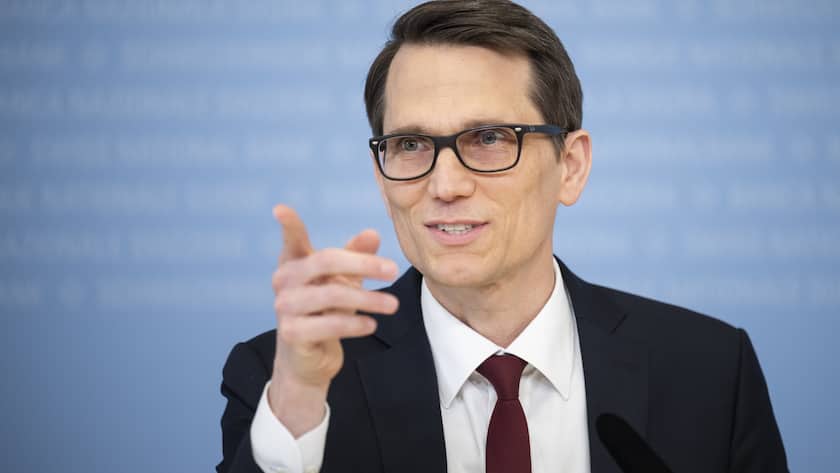 Martin Schlegel, Chairman of the Governing Board of Swiss National Bank, SNB, speaks during a quarterly press conference on economic growth and monetary policy prospects at the Swiss National Bank in Zurich, Switzerland, on Thursday, March 20, 2025. (KEYSTONE/Ennio Leanza)