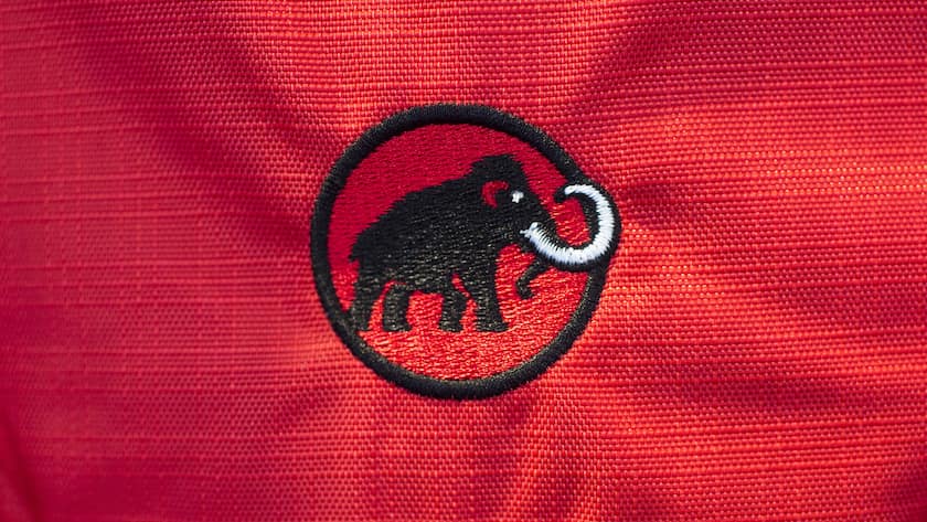Mammut lässt neue Produktkategorie schützen Das Logo der Schweizer Textilmarke Mammut Sports Group AG, aufgenommen am Donnerstag, 13. August 2015 in Zuerich. (KEYSTONE/Ennio Leanza)