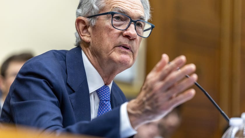 epa12195201 Chairman of the Federal Reserve Jerome Powell testifies during the House Financial Services Committee hearing on the Federal Reserve's Semi-Annual Monetary Policy Report on Capitol Hill in Washington, DC, USA, 24 June 2025. Chairman Powell said the Federal Reserve will see how the economy evolves before deciding on a rate cut as President Trump simultaneously calls for immediate cuts. EPA/SHAWN THEW