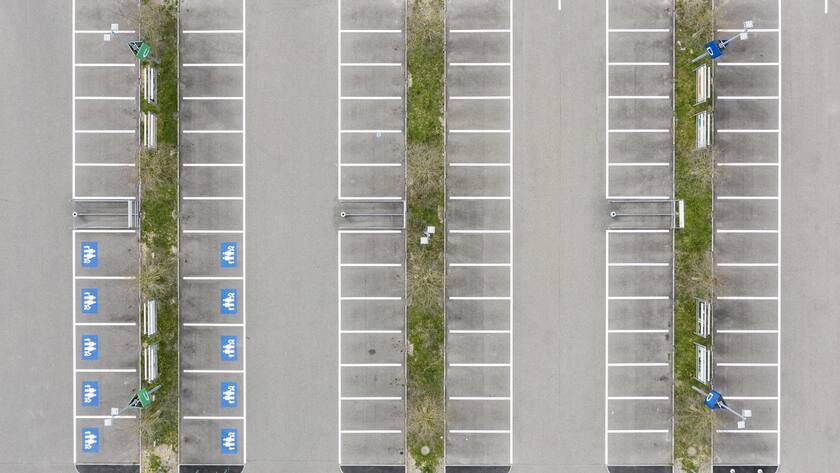 Overview of an empty parking space of the closed ikea ground in Spreitenbach, Switzerland on Thursday, 26 March 2020. (KEYSTONE/Ennio Leanza)