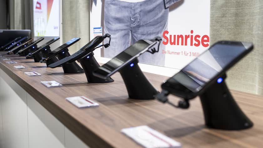 SCHWEIZ GLATTBRUGG SUNRISE SHOP