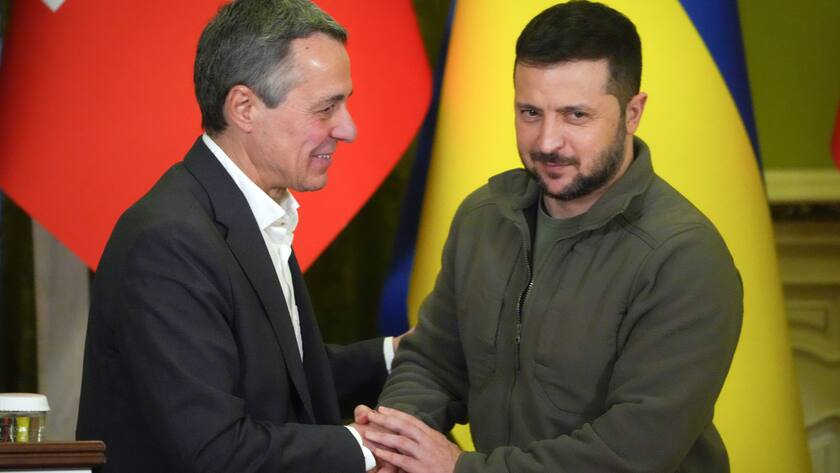 Bundespräsident Ignazio Cassis bei Wolodymyr Selenskyj in der Ukraine: Die Schweiz trägt Europas Sanktionen gegen Russland mit.