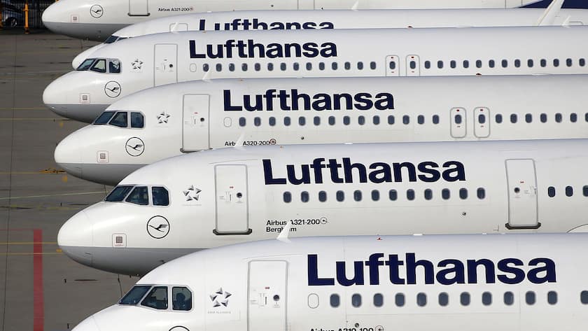 LDie Lufthansa kündet an, 10 Prozent der Flüge im Sommer zu streiken. Der Grund: Es fehle an Personal.
