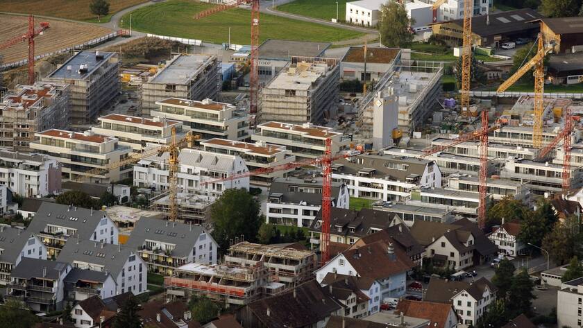 Eine Ueberbauung in der Naehe von Zuerich am Freitag, 7. September 2007. (KEYSTONE/Steffen Schmidt)