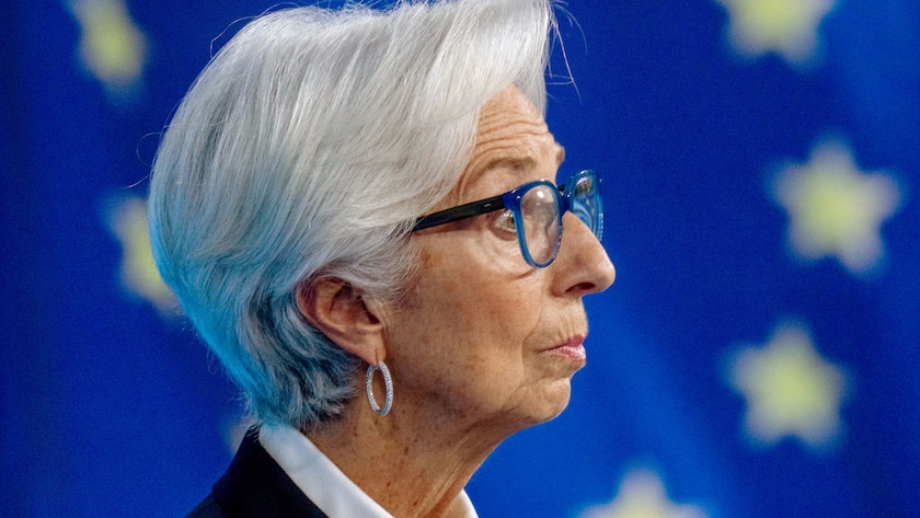 03.02.2022, Hessen, Frankfurt/Main: EZB-Präsidentin Christine Lagarde spricht bei einer Pressekonferenz nach der ersten geldpolitischen Sitzung im neuen Jahr. Der Rat der Europäischen Zentralbank (EZB) bestätigte den Leitzins im Euroraum auf seinem Rekordtief von null Prozent. Foto: Michael Probst/Pool AP/dpa +++ dpa-Bildfunk +++ (KEYSTONE/DPA/Michael Probst)