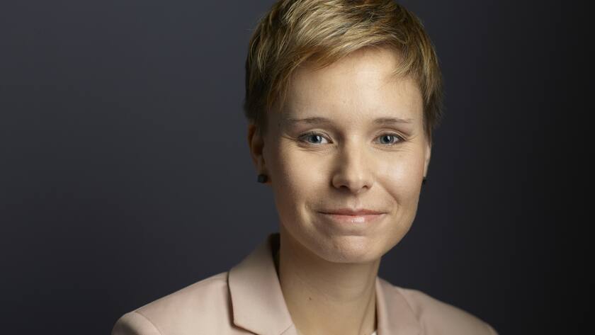 Portrait of Ladina Heimgartner, director of Radiotelevisiun Svizra Rumantscha, RTR, and assistant general manager of the Swiss Broadcasting Corporation (SRG SSR), taken at RTR in Chur, Switzerland, on January 24, 2018. (KEYSTONE/Christian Beutler) Ladina Heimgartner, Direktorin der Radiotelevisiun Svizra Rumantscha, RTR, und stellvertretende Generaldirektorin der SRG SSR, portraitiert am 24. Januar 2018 bei RTR in Chur. (KEYSTONE/Christian Beutler))