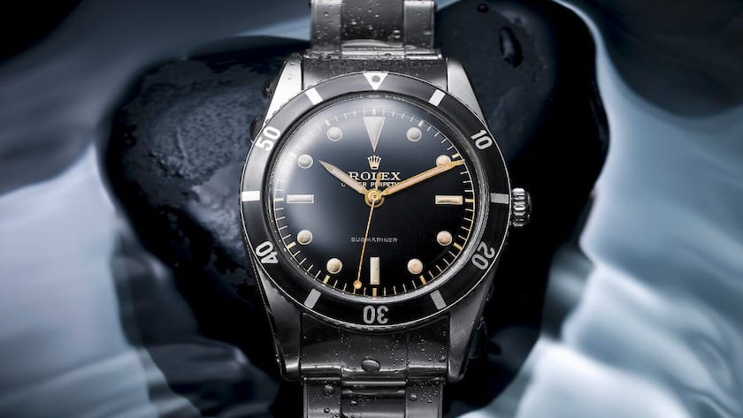 Première montre-bracelet de plongée étanche jusquâà 100 mètres de profondeur, la Submariner représente une évolution majeure dans lâhistoire de Rolex et de celle de la plongée sous-marine.