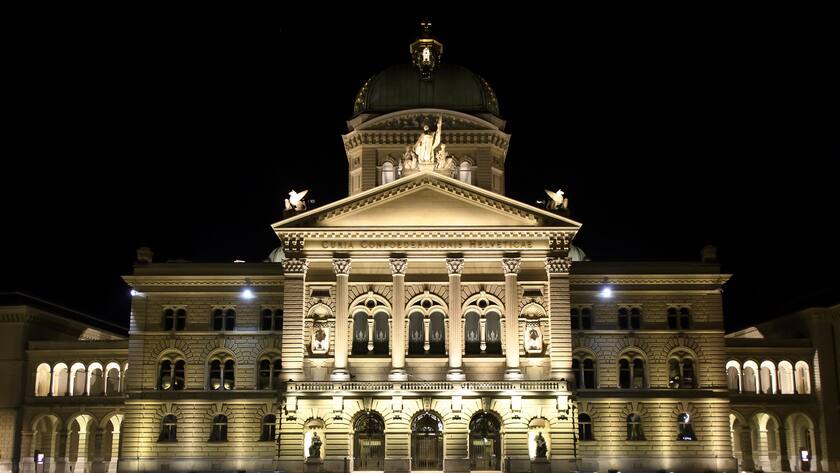 Das Bundeshaus fotografiert waehrend der Coronavirus (Covid-19) Pandemie, am Sonntag, 15. Maerz 2020 in Bern. (KEYSTONE/Anthony Anex)