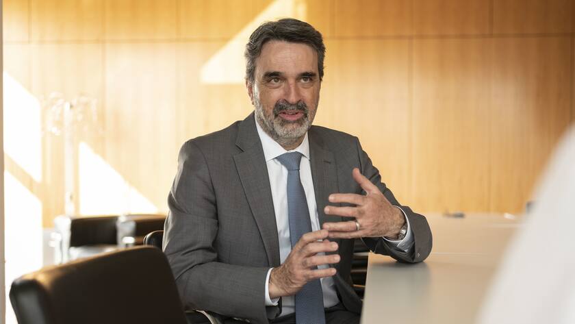 Urban Angehrn, Direktor der Eidgenoessischen Finanzmarktaufsicht, Finma, fotografiert waehrnd eines Gespraechs am Montag, 14. Maerz 2022, am Hauptsitz der Finma in Bern. (KEYSTONE/Christian Beutler)