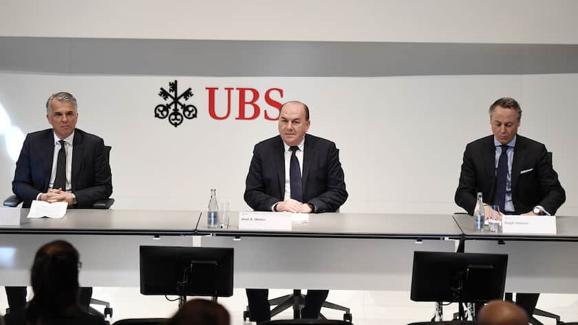 Sergio Ermotti, left, CEO of Swiss Bank UBS, Axel A. Weber, Center, Chairman of the Board of Directors of UBS and Ralph Hamers, right, new CEO of Swiss Bank UBS, during a press conference in Zurich, Switzerland, Thursday, February 20, 2020. Dutchman Ralph Hamers will replace Sergio Ermotti, who is still UBS boss, on November 1, 2020. (KEYSTONE/Walter Bieri)