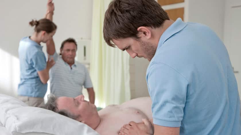 Physiotherapie in der Berner Klinik Montana: Die Rehaklinik im Wallis ist Spitzenreiter im diesjährigen Ranking.