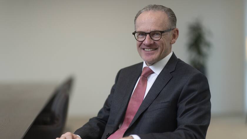 Thomas A. Mueller, designierter Verwaltungsratspraesident von Raiffeisen Schweiz, posiert am Montag, 6. Dezember 2021, im Hauptsitz der Bank in St. Gallen. (KEYSTONE/Gian Ehrenzeller)