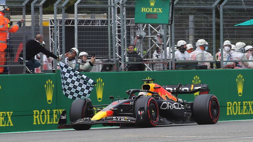 epa09907050 Red Bull Racing's Dutch driver Max Verstappen celebrates winning the Formula One Grand Prix of Emilia Romagna at the Autodromo Internazionale Enzo e Dino Ferrari race track in Imola, Italy, 24 April 2022. EPA/SANNA