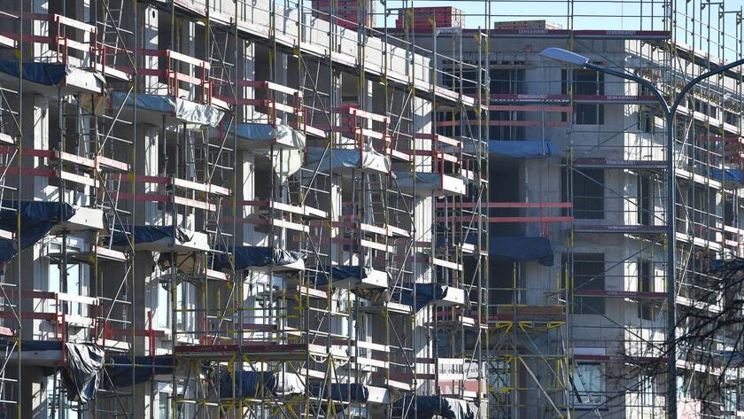 Baustelle Wohnhaus: Die Finanzierung einer Immobilie wird teurer.