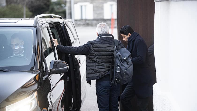 Nasser al-Khelaifi, PSG-Praesident, verlaesst das Bundesstrafgericht in Bellinzona, am Montag, 7. Maerz 2022. Im Berufungsprozess gegen den ehemaligen Fifa-Generalsekretaer Jerome Valcke und PSG-Praesident Nasser al-Khelaifi geht es um ungetreue Geschaeftsbesorgung und weitere Delikte. (KEYSTONE/Ti-Press/Samuel Golay)