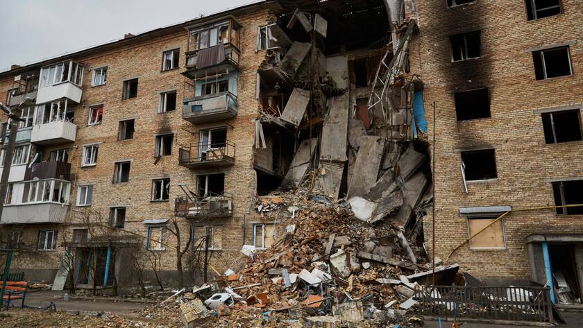 Consequences Of The Russian-Ukrainian War In The Kyiv Region Destroyed building in the village of Gorenko, Kyiv region, on April 21, 2022 as Russian invasion of Ukraine continue. Kyiv Ukraine PUBLICATIONxNOTxINxFRA Copyright: xOlegxPereverzevx originalFilename: pereverziev-notitle220421_npn3k.jpg