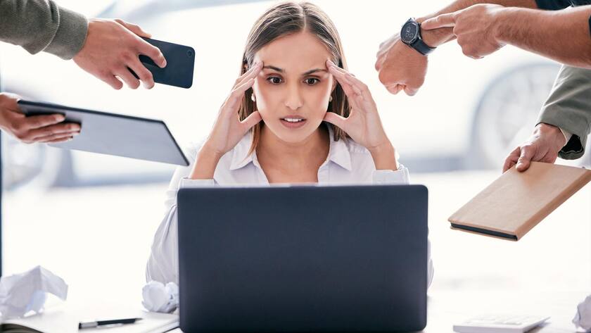 Resilienz: Ein Begriff der Werkstofflehre, bei dem ein Material nach Druckausübung in die ursprüngliche Form zurückspringt. Heute bedeutet Resilienz, belastenden Lebenssituationen zu trotzen und widerstandsfähig zu sein.