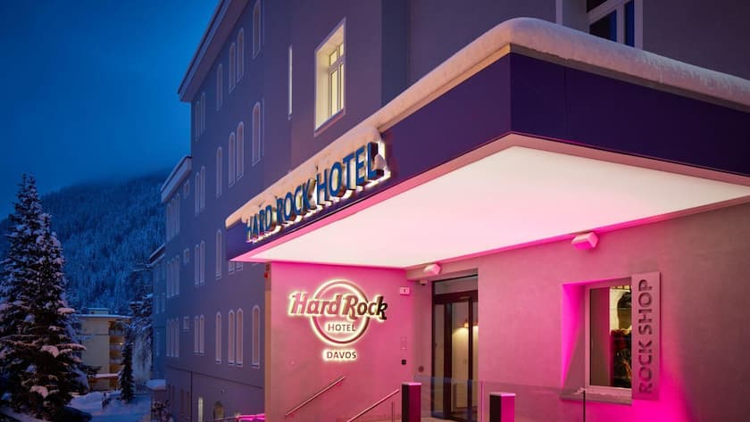 Urbanes Hotelangebot: Das Hard Rock Hotel im Zentrum von Davos.