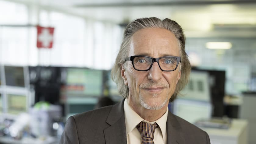 Portrait of Martin Neff, chief economist of Swiss bank Raiffeisen Bank, taken in Zuerich, Switzerland, on February 27, 2014. (KEYSTONE/Gaetan Bally)Martin Neff, Chefoekonom der Raiffeisen Bank, portraitiert am 27. Februar 2014 in Zuerich. (KEYSTONE/Gaetan Bally)