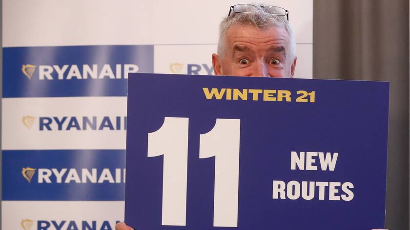 epa09438022 Irish businessman Michael O'Leary, the CEO of Ryanair Group, holds a press conference on the company's winter 2021 schedule in Brussels, Belgium, 31 August 2021. Ryanair announced on the day 11 new routes to/from Belgium from October 2021, creating 200 new jobs for pilots and cabin crew. EPA/STEPHANIE LECOCQ