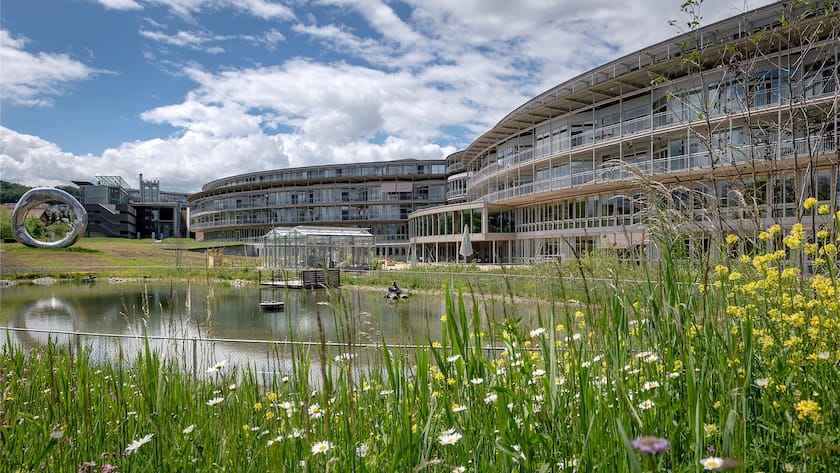 Hauptgebäude des Paraplegiker Zentrums Nottwil