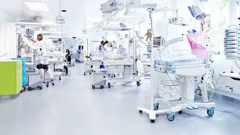 Ein wichtiger Faktor für eine erfolgreiche Geburtshilfe ist die Nähe zu einer Neonatologie: Hier die Abteilung für die Neugeborenen im USZ.