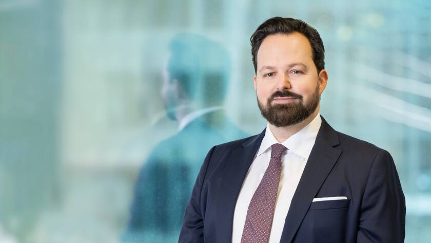 Risiken können im Metaverse beispielsweise aus Sicht des Daten- oder des Persönlichkeitsschutzes auftreten, da virtuelle Welten auf einer Vielzahl verschiedener Daten basieren.