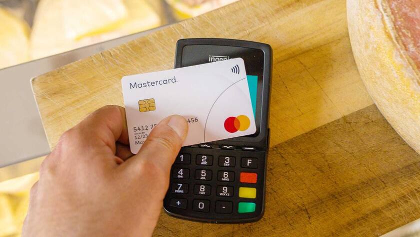 Klein und billig: Mit günstigen mPOS-Geräten will Worldline Sumup angreifen