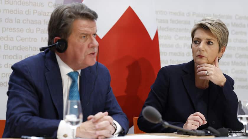 <p>Einst Partner, nun Kontrahenten: Die UBS und ihr Präsident Colm Kelleher halten die Kapitalpläne von Finanzministerin Karin Keller-Sutter für überzogen.</p>