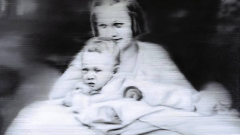 <p>«Tante Marianne», 1965, 100 × 115 cm, Öl auf Leinwand. Der vier Monate alte Gerhard Richter, im Hintergrund seine Tante Marianne, die von den Nazis ermordet wurde.</p>
