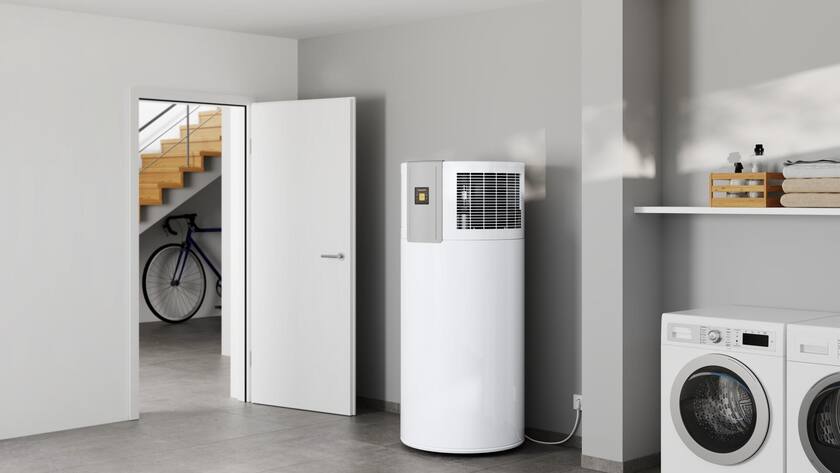 <p>Eine Warmwasser-Wärmepumpe braucht nicht viel Platz im Keller.</p>