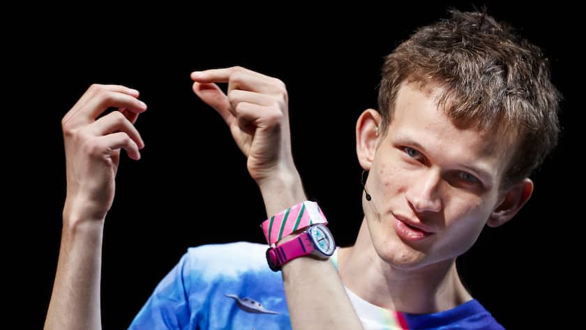 Russian-Canadian programmer Vitalik Buterin, founder and inventor of the Ethereum mining network and software development platform, along with the associated Ether (ETH) cryptocurrency, speaks at a blockchain event in Zug, Switzerland, Friday, July 6, 2018. (KEYSTONE/ Valentin Flauraud)