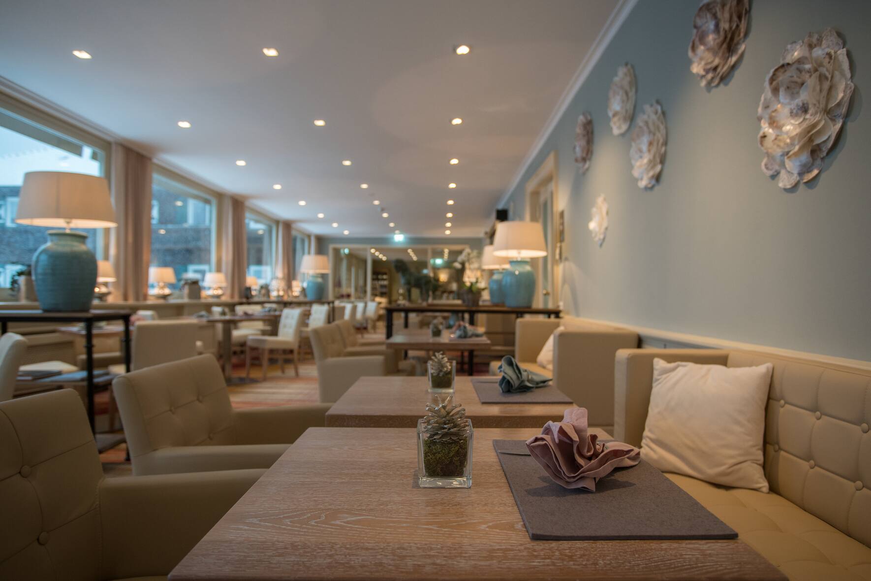 Im Restaurant des Kurhotels sind elektronische Gadgets verboten.