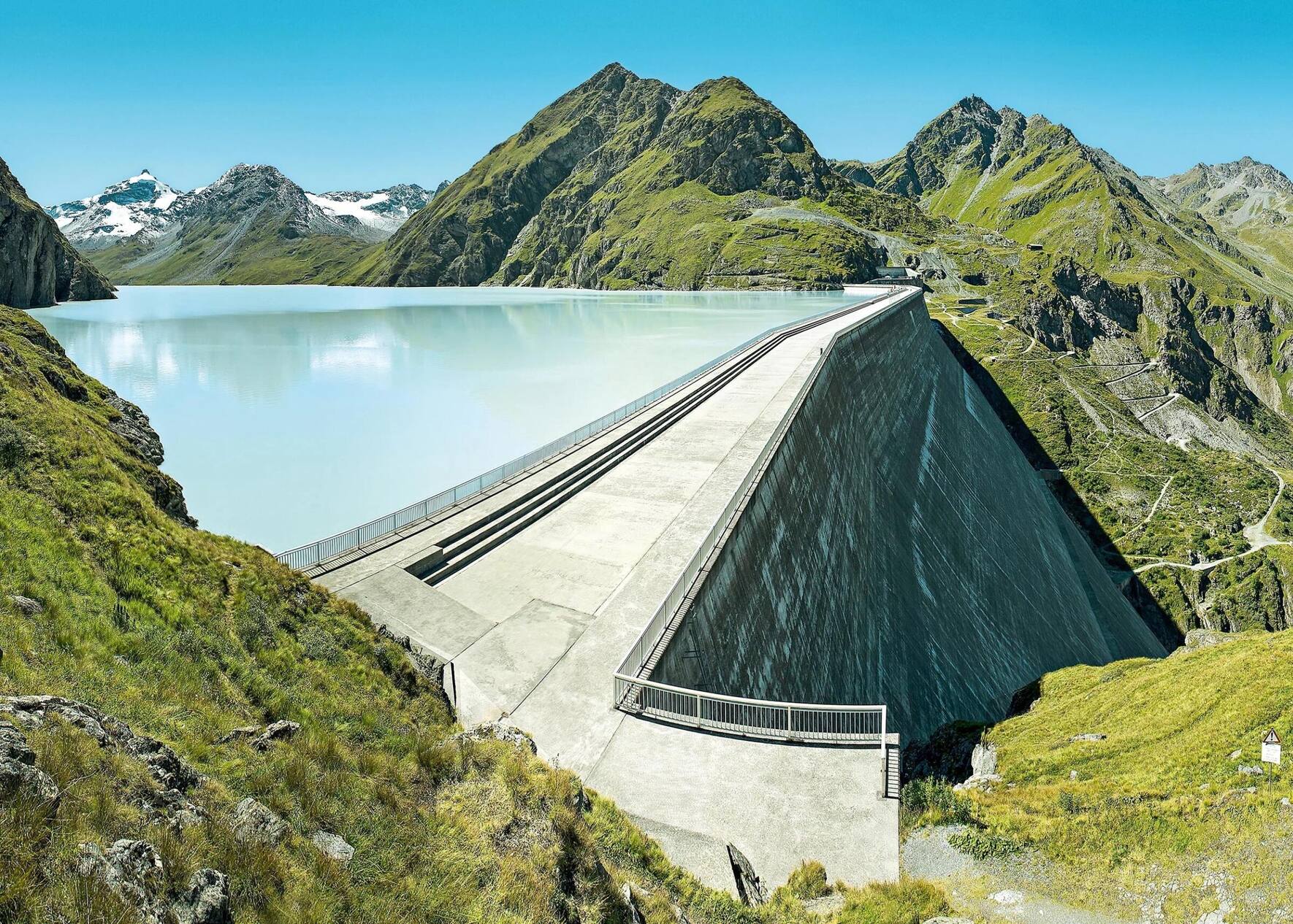 Die Staumauer «Grande Dixence»: Ein Riesenprojekt, das vor fast 100 Jahren umgesetzt wurde, heute jedoch keine Chancen mehr hätte.