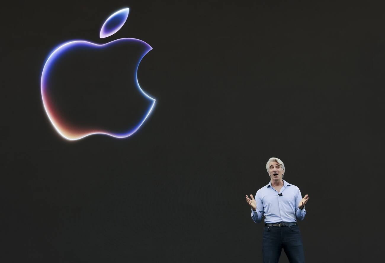 Craig Federighi spricht an der WWDC am 10. Juni 2024.