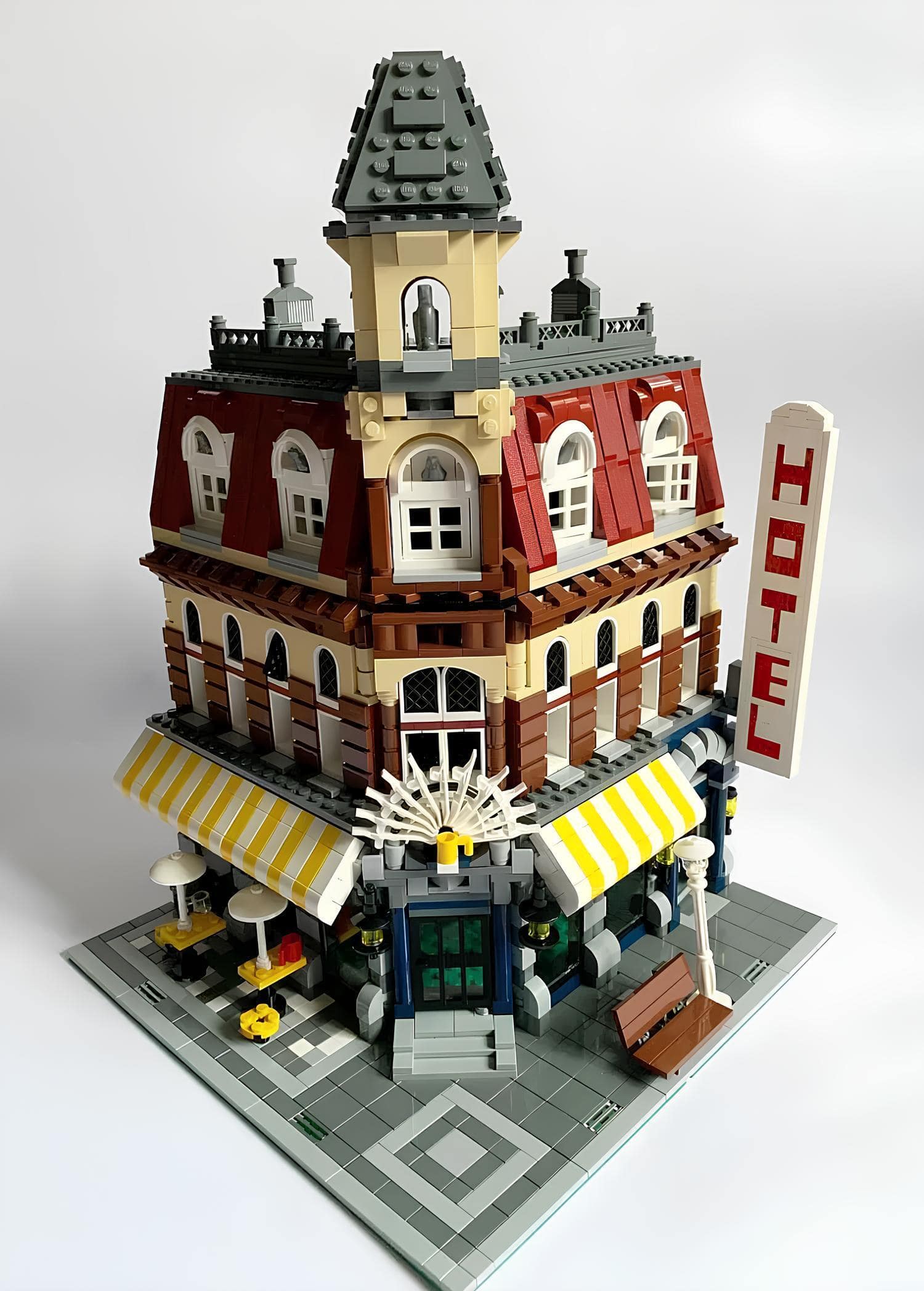 3000Frankenkostet teilweise das erste Modulargebäude von Lego: Café Corner (2007).