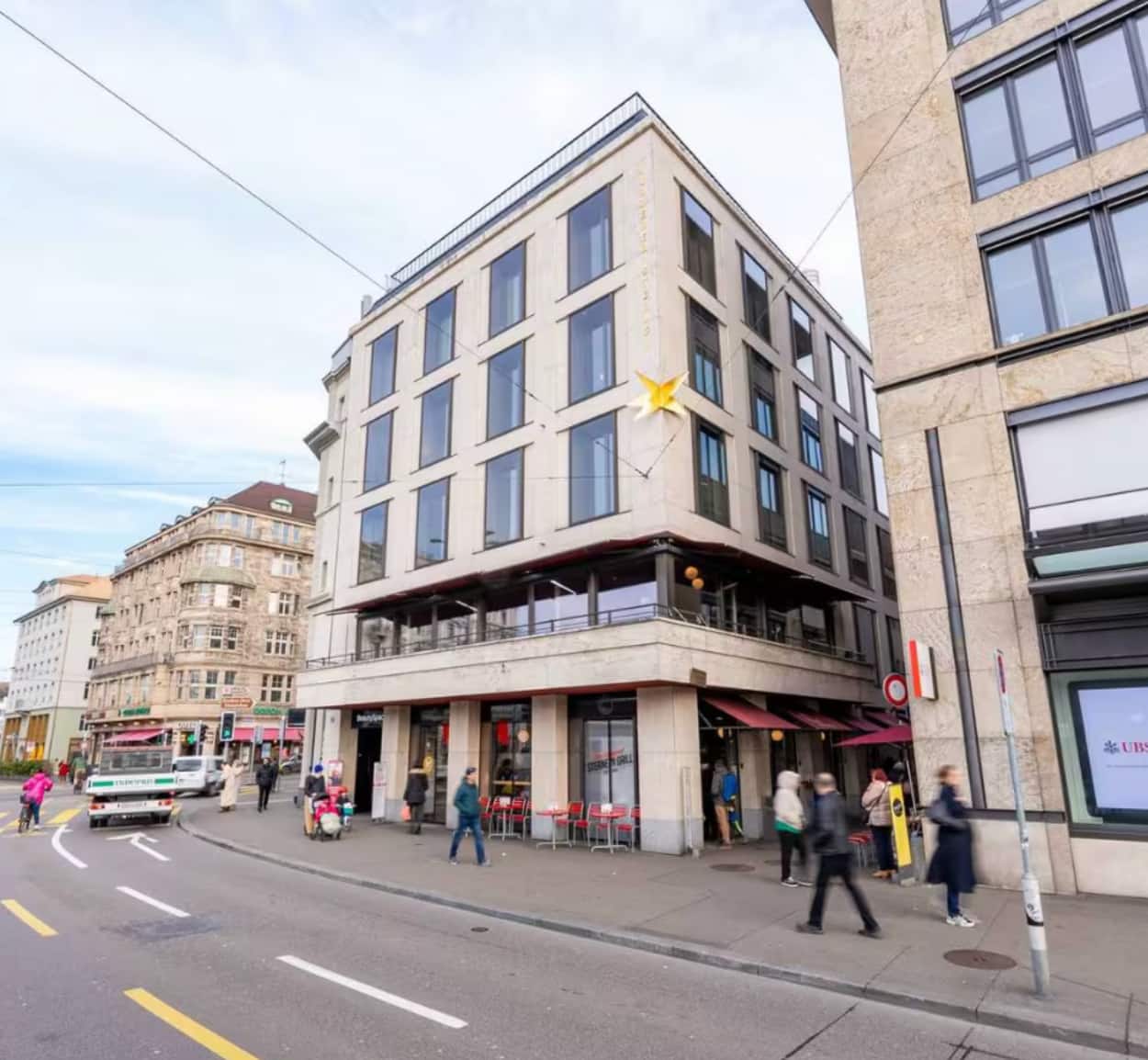 Bislang ist der Sternen Grill am Bellevue sowie am Flughafen Zürich präsent.