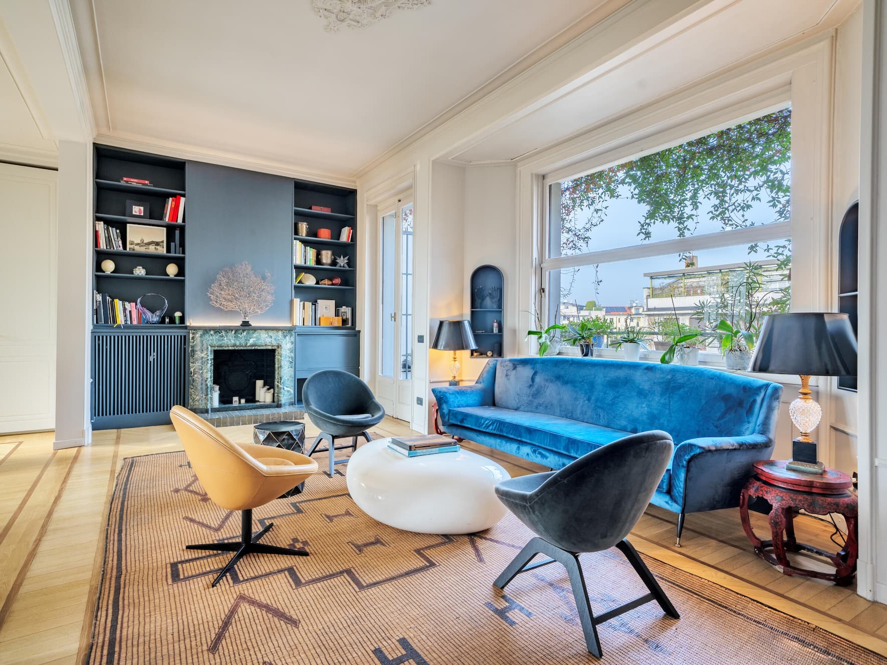 Fünfzimmerwohnung, 183 Quadratmeter, im Loreto-Quartier. Preis: 1,78 Millionen Euro.